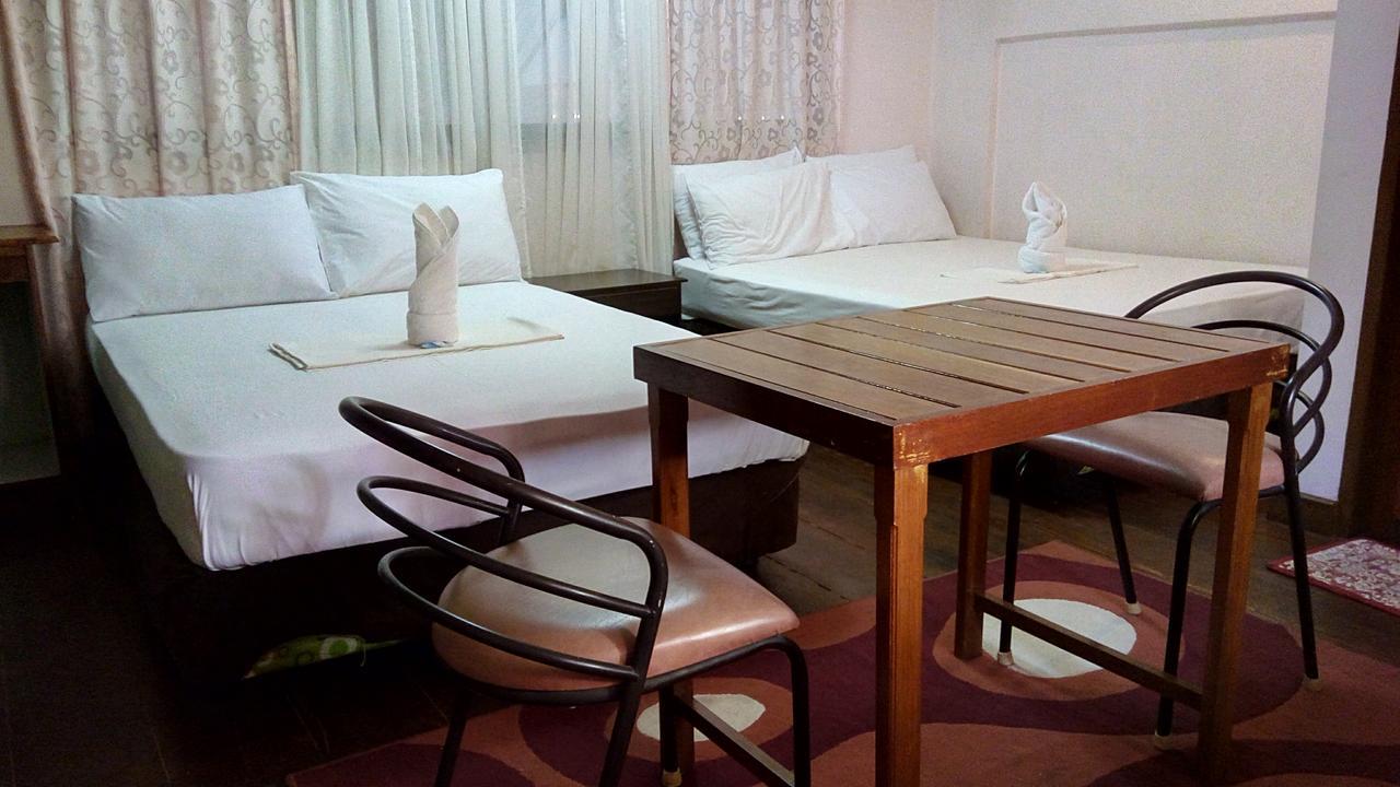 Peria Seafront Pensione Roxas  Luaran gambar